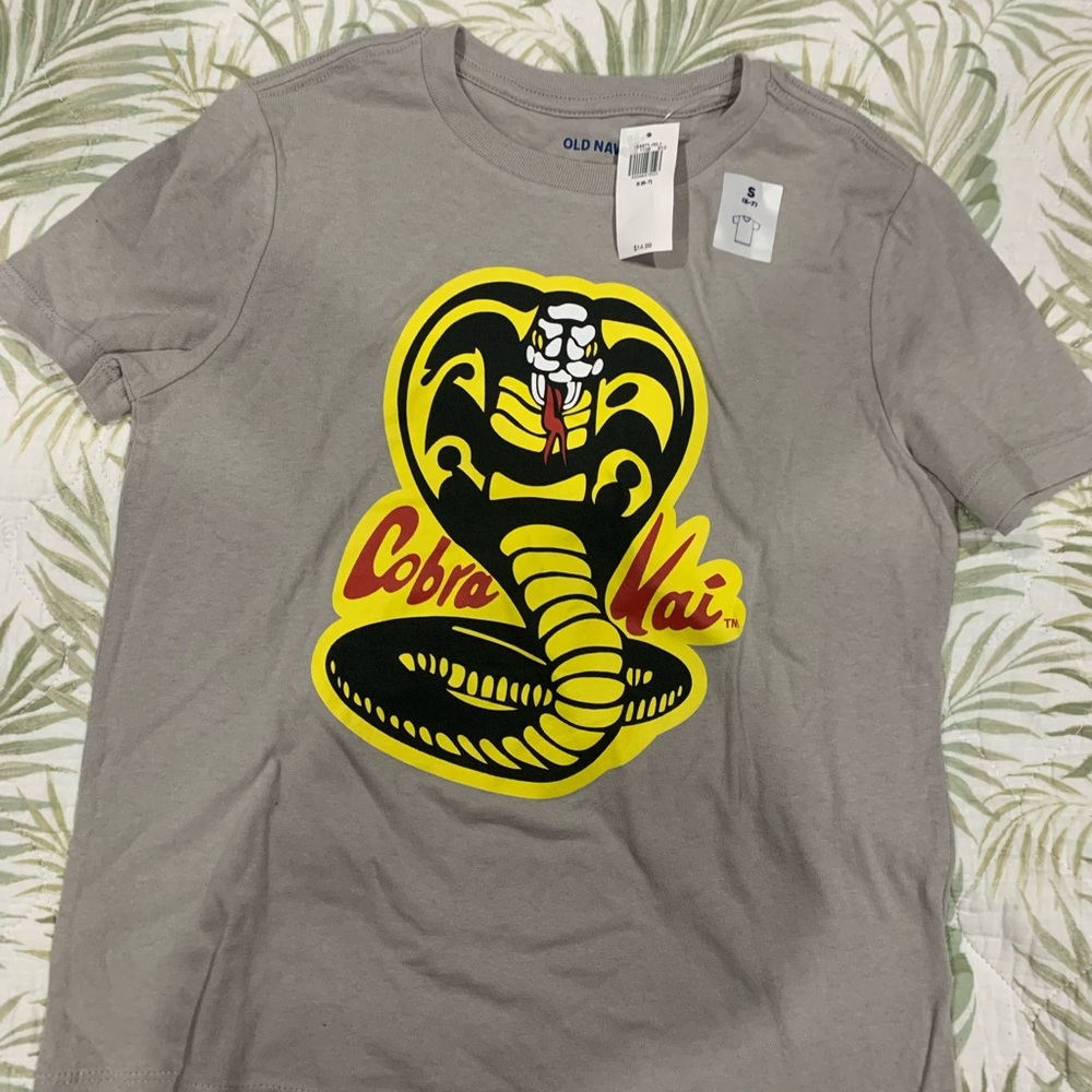 Old navy T-shirt